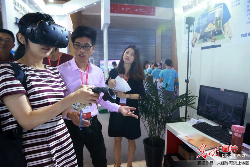 金融业如何防控风险脱虚向实 六位专家支招