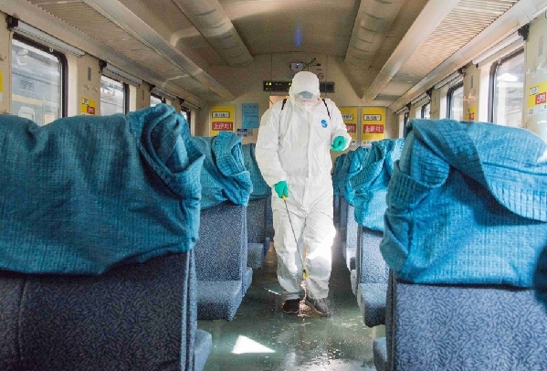 国铁集团：加强列车通风消毒 全力阻断疫情传播路径