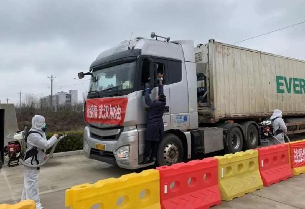交通运输部：简化应急运输车辆通行证办理 对司机装卸工不实行隔离措施