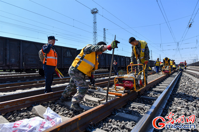京哈铁路启动集中修施工作业 保障旅客暑期出行和货物运输畅通