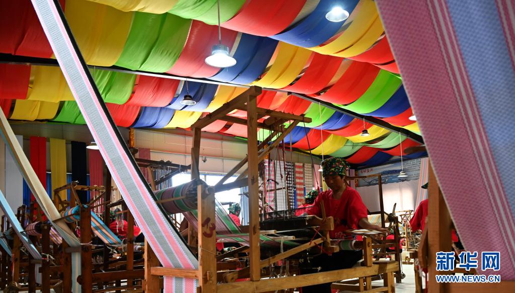 山西運城永濟市東開張村依托當地的種棉優勢和晉南傳統土布工藝