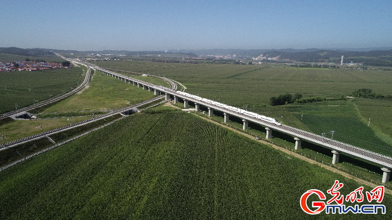 中国最东端高铁牡佳高铁开始试运行