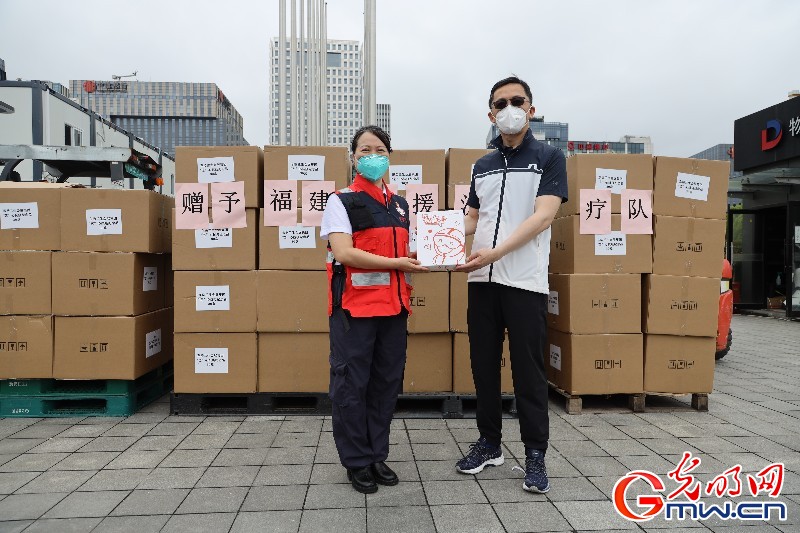 【组图】先后收治2.5万名感染者 上海世博展览馆方舱医院正式休舱