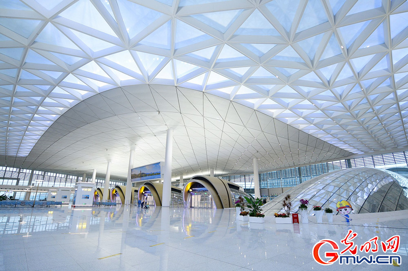 杭州西站今日开通运营 打造绿色低碳出行空间