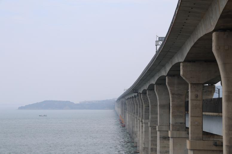 平潭海峡公铁大桥：魔鬼风区的海上“超级工程”