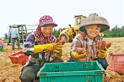 “以前出门找销路，门找<strong>虎扑</strong>现在销路找上门”