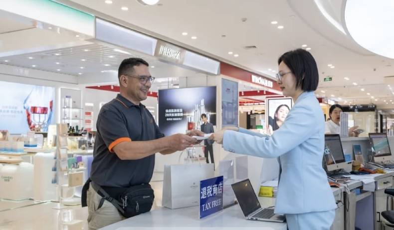 银泰百货全国十多家门店获批“离境退税商店”
