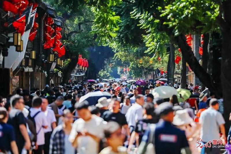 高德8天长假为线下餐饮店带去超1亿客流