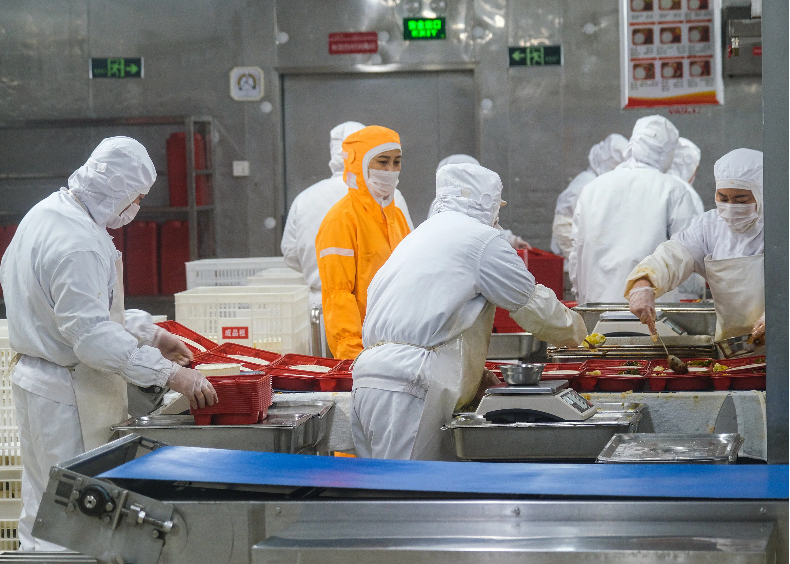 乘高铁品尝舌尖上的美食