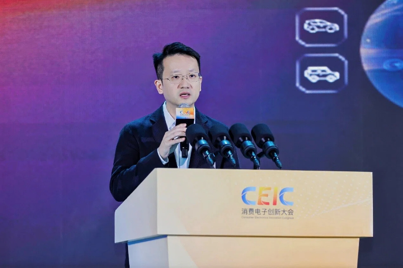 推动端侧AI走向消费级市场 荣耀以“三个新”构建生态新样本 推动端侧AI走向消费级市场 荣耀以“三个新”构建生态新样本