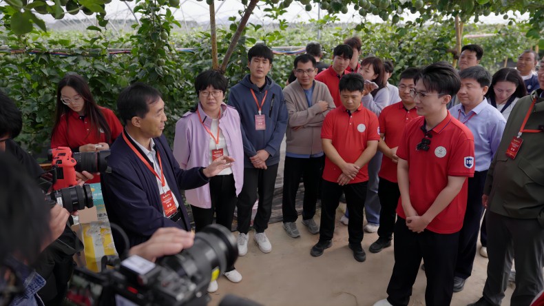 从纸面到田间 在泥土中培育新时代“兴农人”