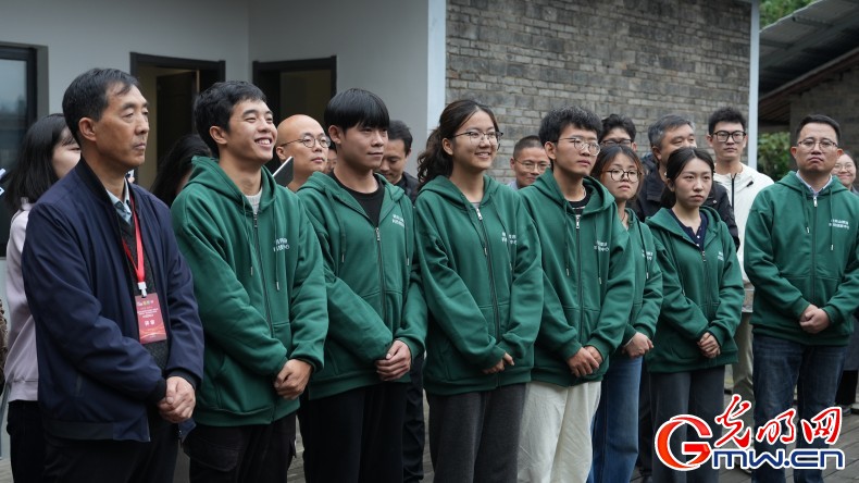 从纸面到田间 在泥土中培育新时代“兴农人”