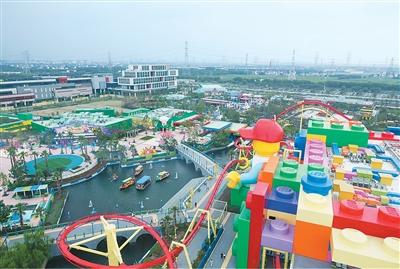 自贸试验区育出近200项“创新果” 自贸试验区育出近200项“创新果”