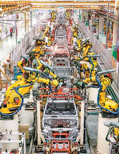 中国汽车产销量连续17年全球第一