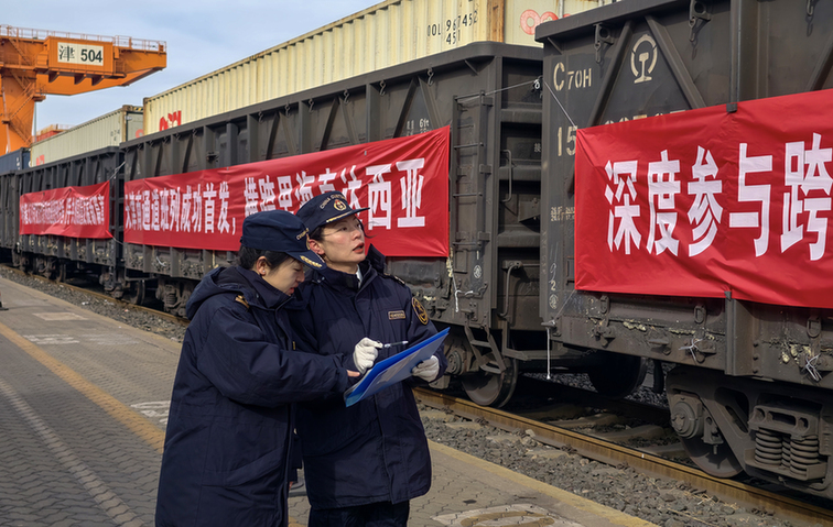 天津首开至巴库跨里海中亚班列