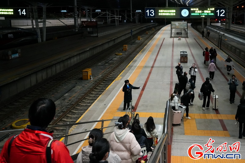2026春运进行时丨2026年铁路春运今日启动 北京西站首日预计发送旅客14.5万人次 2026春运进行时丨2026年铁路春运今日启动 北京西站首日预计发送旅客14.5万人次