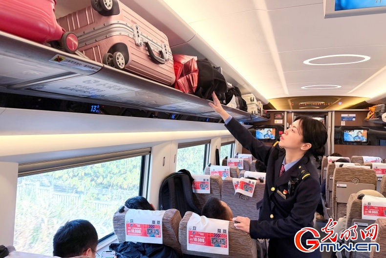 2026春运进行时丨铁轨映初心：记三位女车长的春运守护