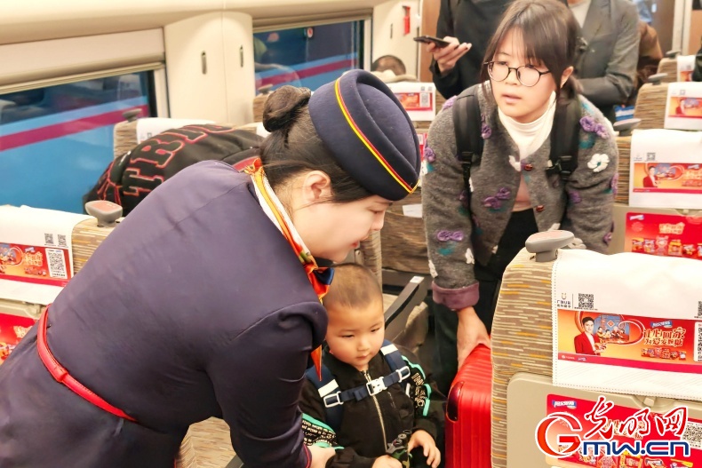 2026春运进行时丨铁轨映初心：记三位女车长的春运守护