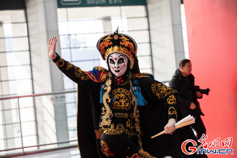 2026春运进行时丨小年至 年味浓 旅途暖