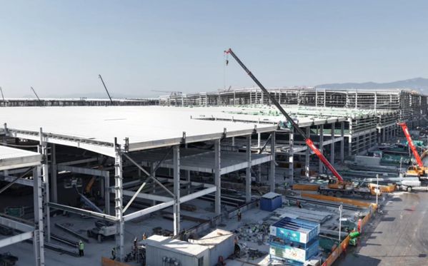 厦门锂电池基地项目建设“不打烊”(图1)