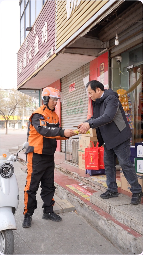 老乡用千问“一句话下单” 带火了这家县城小店