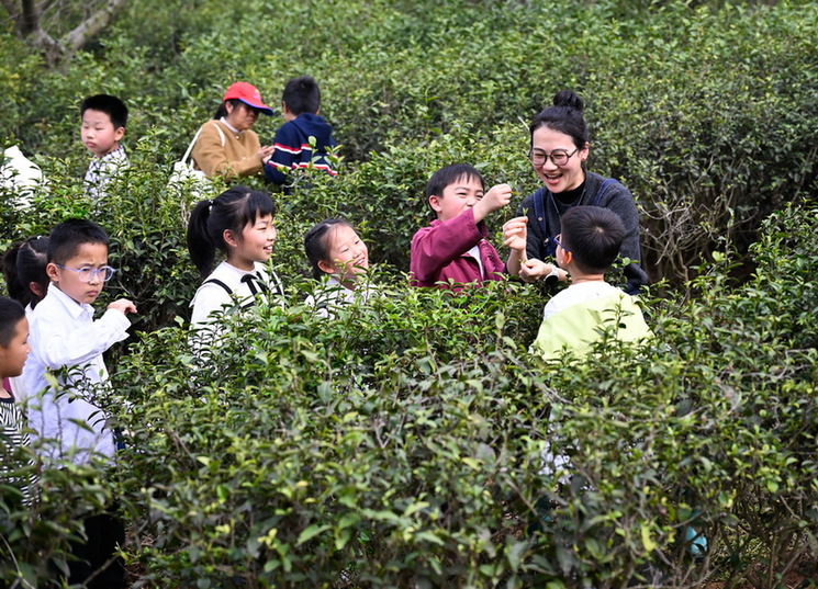 春光里乐享成长 多地中小学生开启春假模式