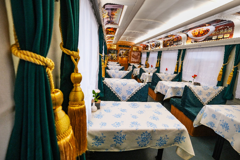 美食餐车 温馨旅途