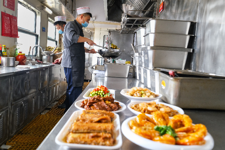 美食餐车 温馨旅途