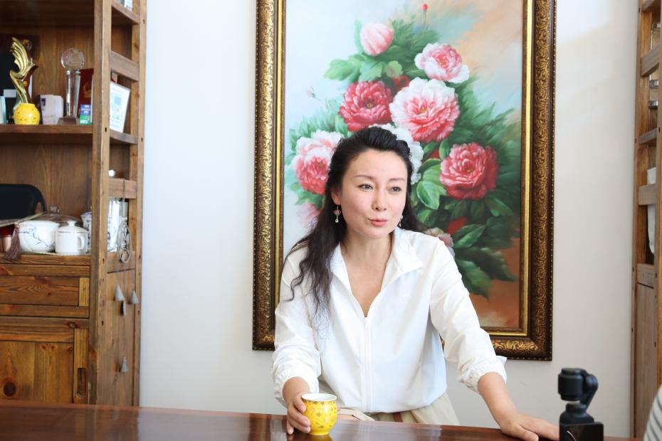 穿过四代的绣针：一路走来 袁佳欣让老技艺长出新模样