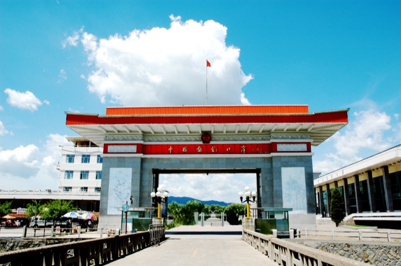 坐着高铁看中国丨压缩山海距离 长珲城际铁路撬动对外开放“发展线” 坐着高铁看中国丨压缩山海距离 长珲城际铁路撬动对外开放“发展线”