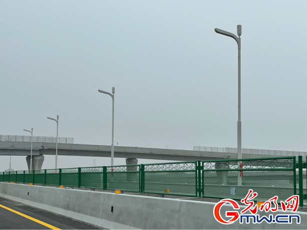 数据图解丨京雄高速河北段5月底建成通车 “智慧路灯”保障行车安全