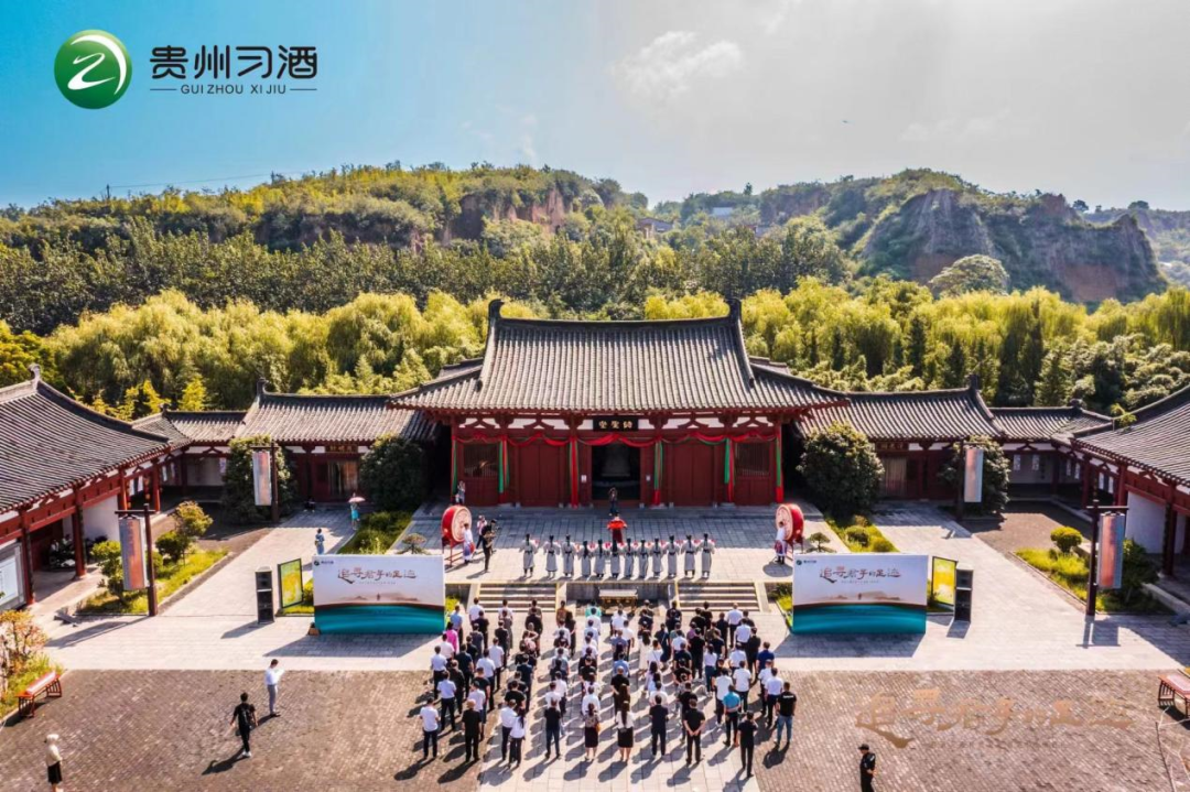 “君品习酒传统文化巡游”活动第三站走进杜甫故里河南郑州