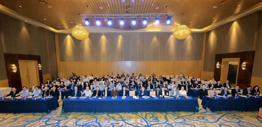 奋楫前行再出发：新型智库建设站上新阶段新起点