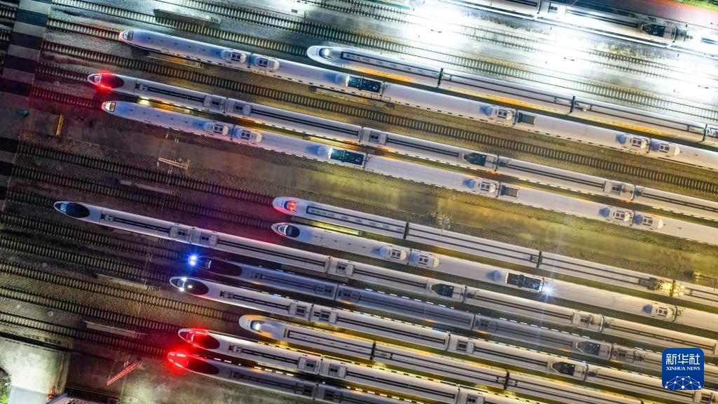 全国铁路10月11日起实行新的列车运行图