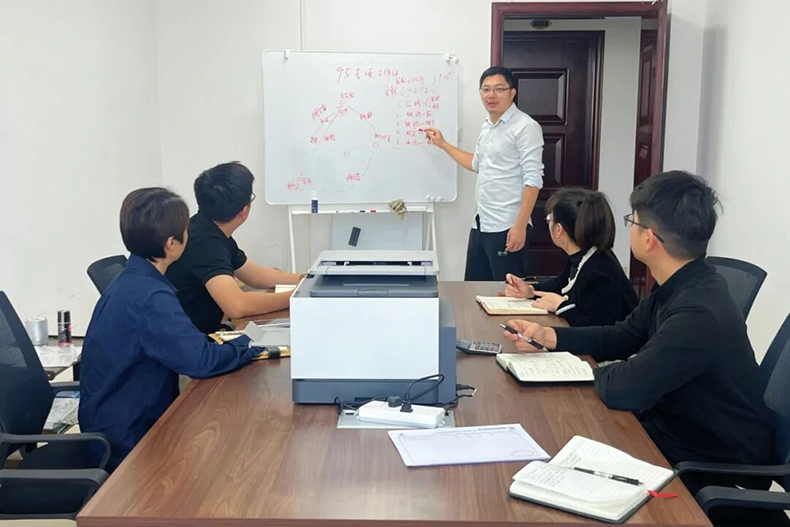 “15天，我们跑赢了时间。”