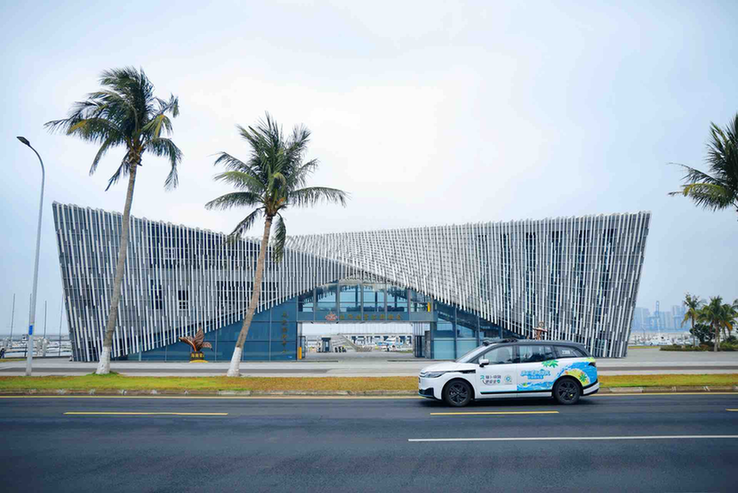 赋能文旅产业创新：10城落地无人驾驶文旅专线