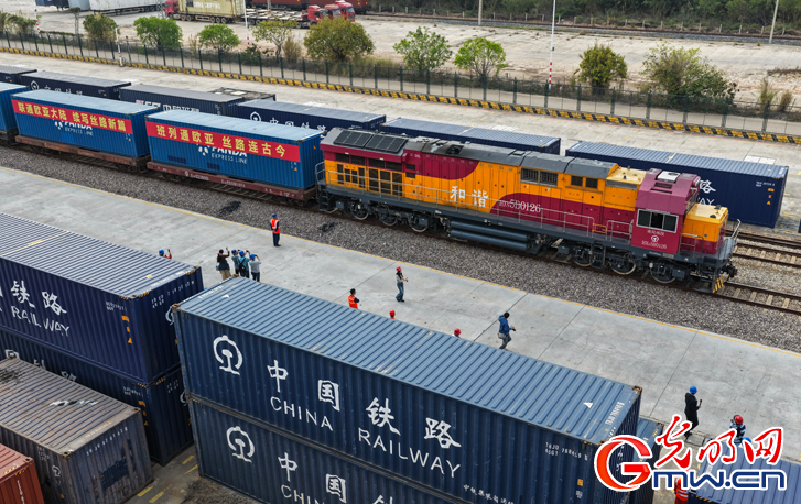 厦门国际物流港中欧班列跑出互联互通加速度 厦门国际物流港中欧班列跑出互联互通加速度