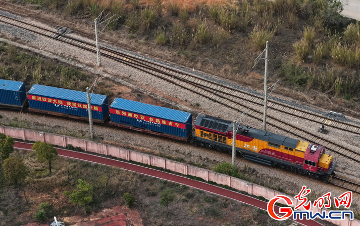 厦门国际物流港中欧班列跑出互联互通加速度 厦门国际物流港中欧班列跑出互联互通加速度