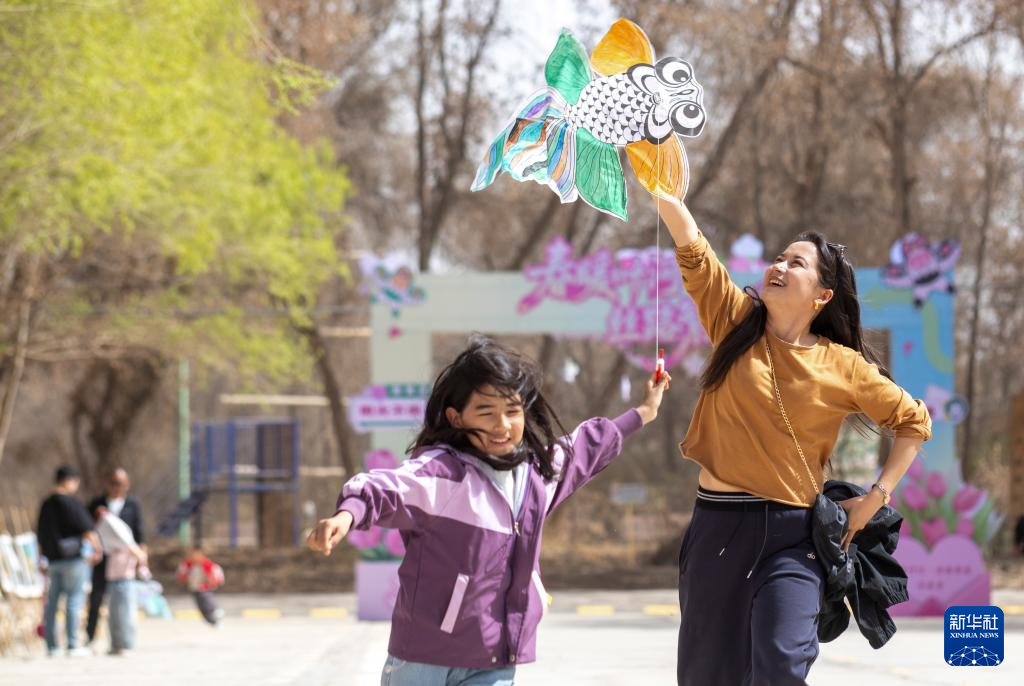 假期里的春日经济